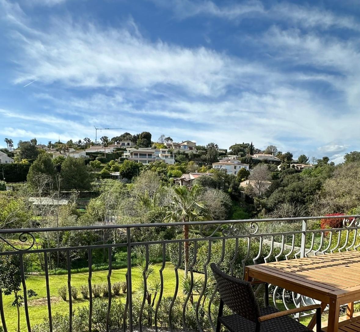 Villa Constance 3 Antibes - Spacieux Logement En Dernier Etage Exterior foto